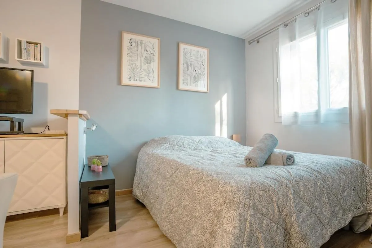 Studio Cote Jardin Greoux-les-Bains